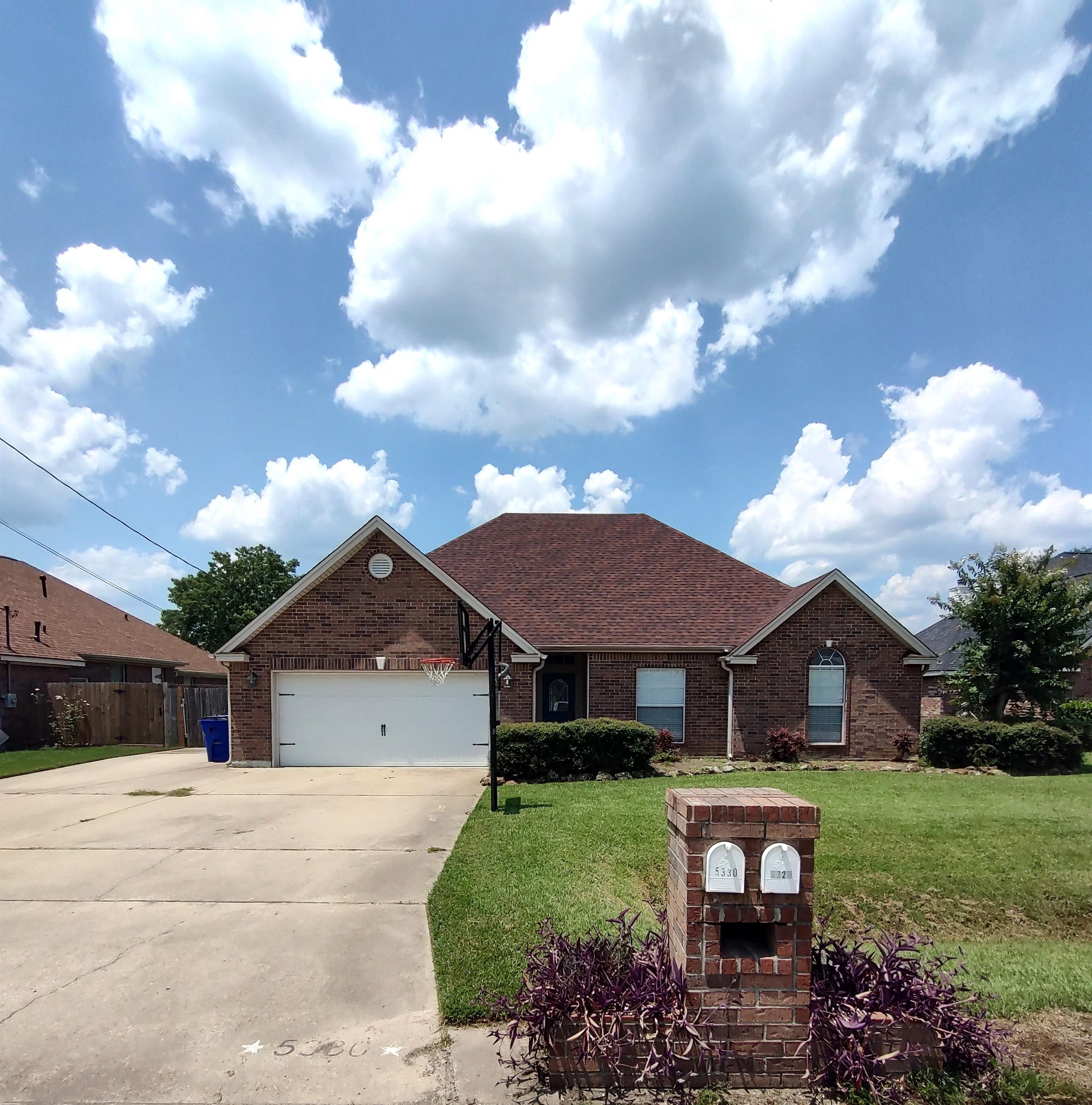 5330 Wellington Lane